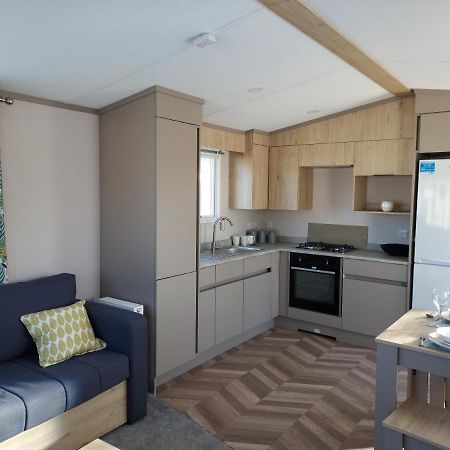 Hoburne Bashley Self-Catering Holiday Home 新米尔顿 外观 照片
