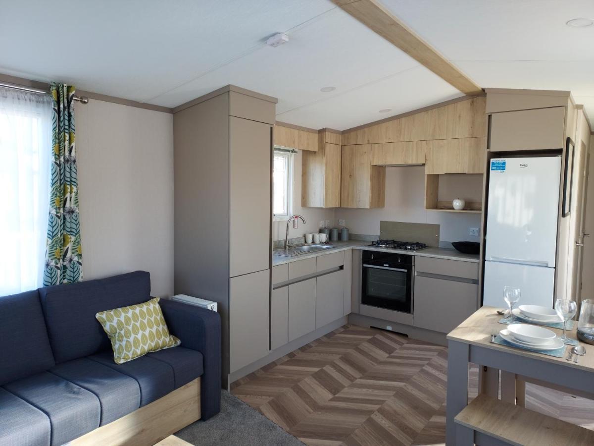 Hoburne Bashley Self-Catering Holiday Home 新米尔顿 外观 照片