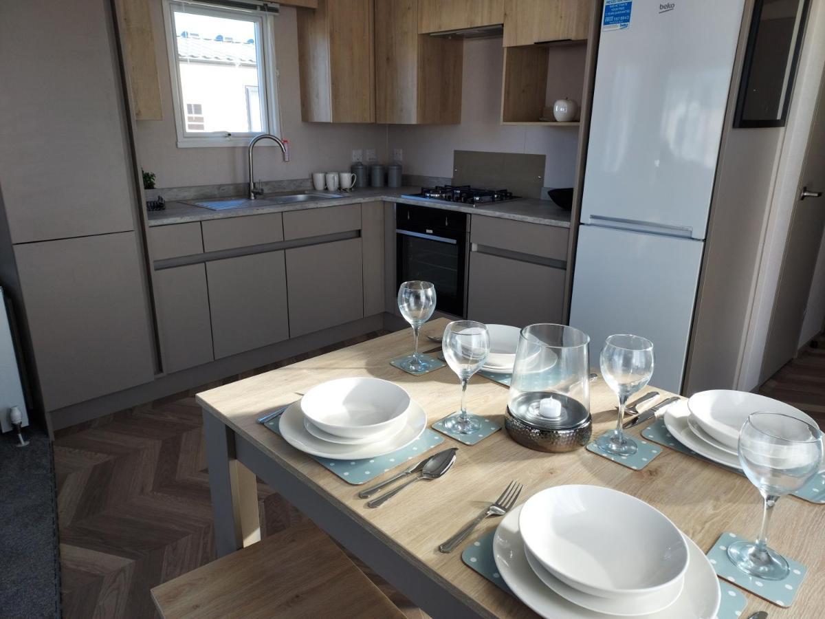 Hoburne Bashley Self-Catering Holiday Home 新米尔顿 外观 照片