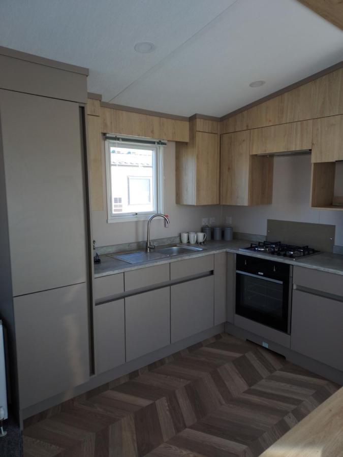 Hoburne Bashley Self-Catering Holiday Home 新米尔顿 外观 照片