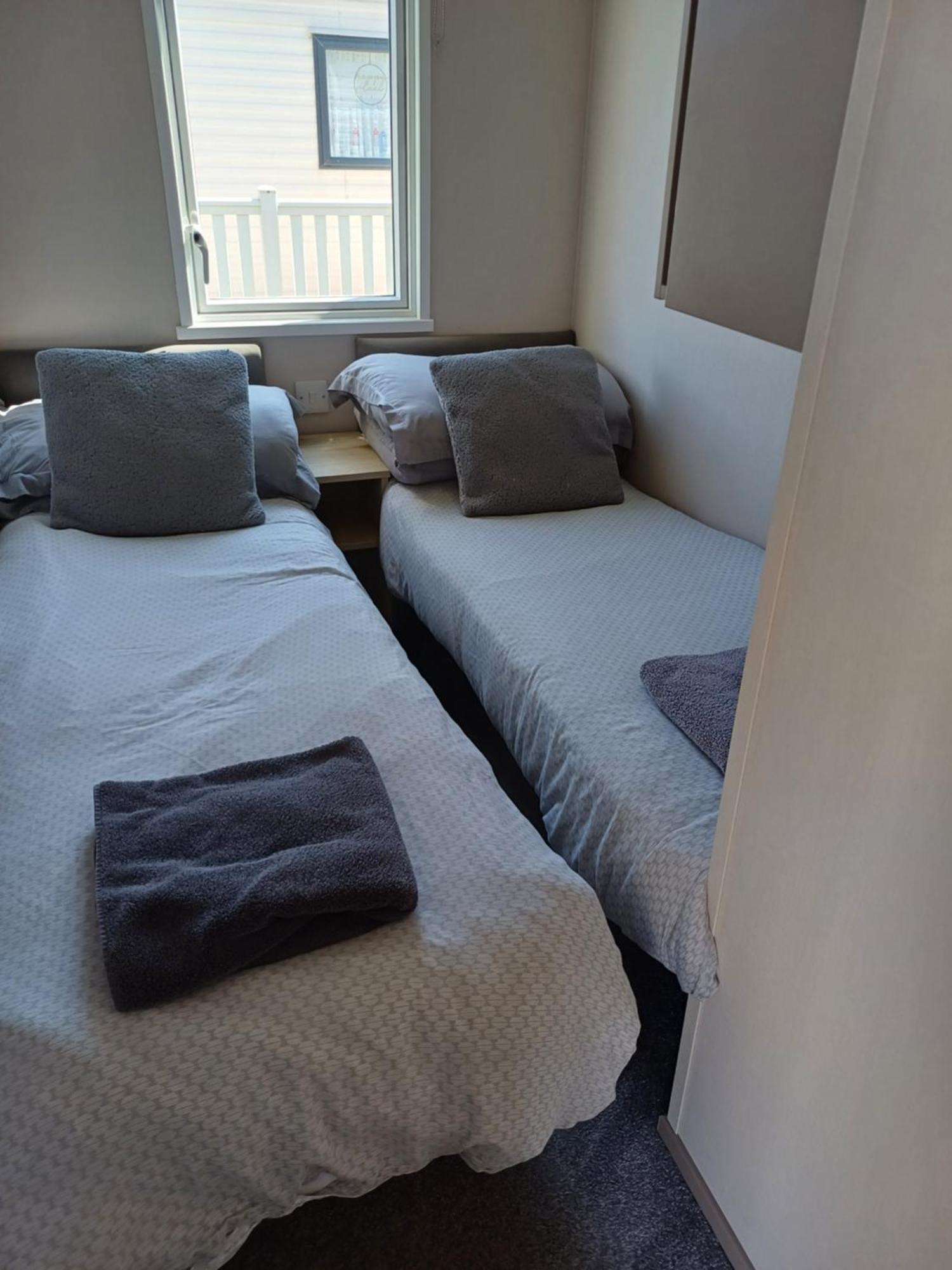Hoburne Bashley Self-Catering Holiday Home 新米尔顿 外观 照片